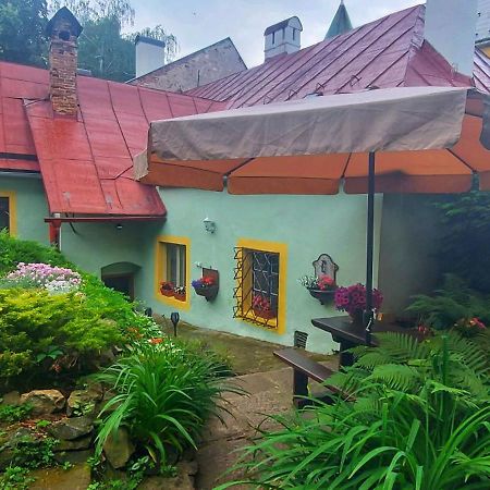 Penzion Tomino Banská Štiavnica エクステリア 写真
