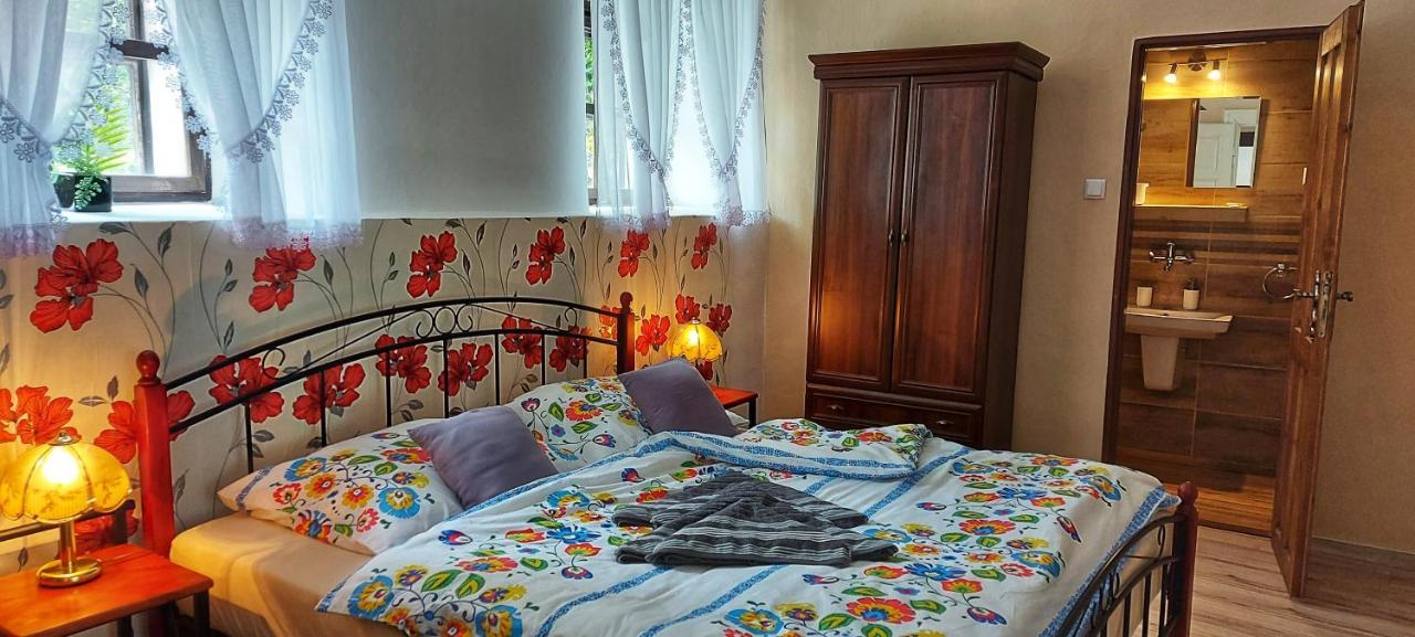 Penzion Tomino Banská Štiavnica エクステリア 写真