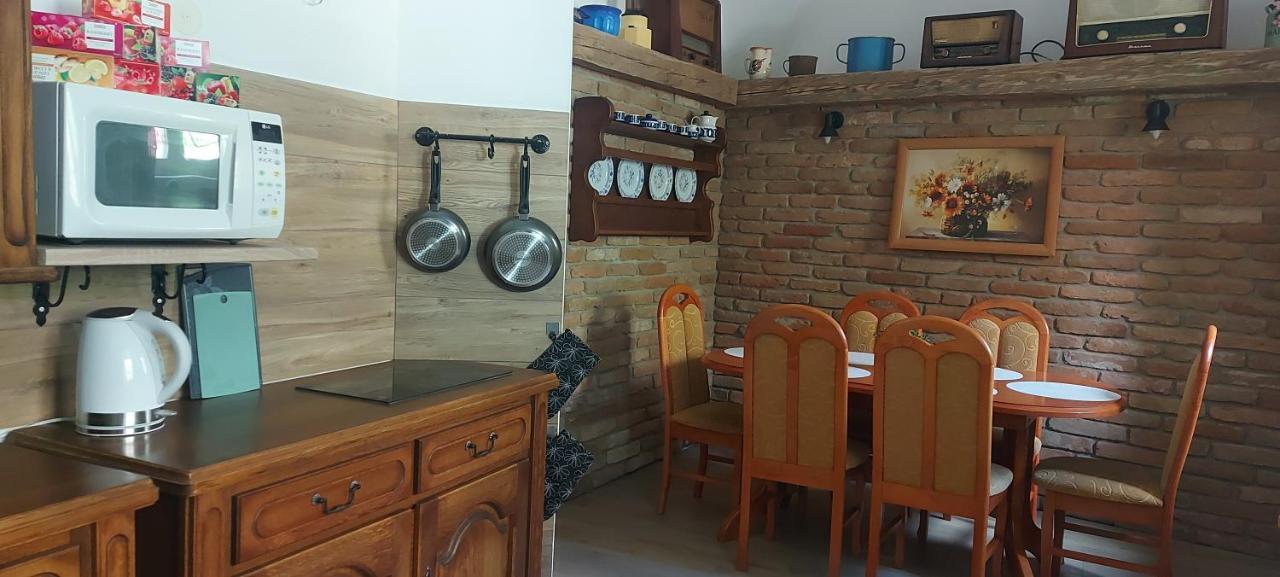 Penzion Tomino Banská Štiavnica エクステリア 写真